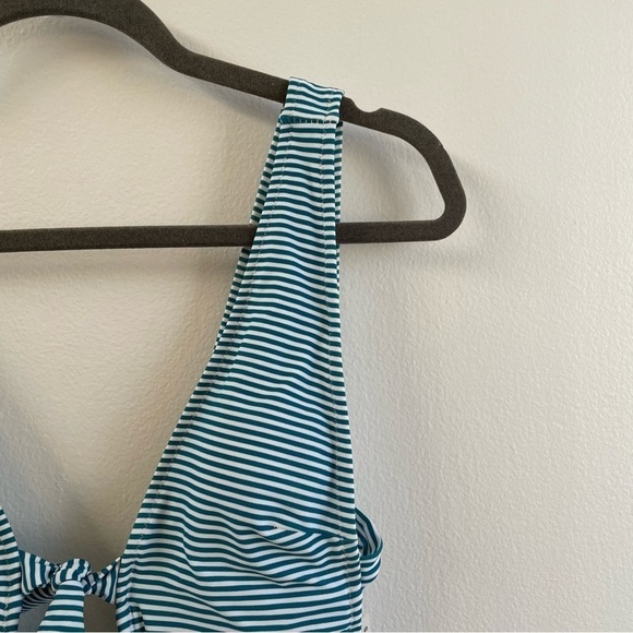 Cupshe teal and white stripe one piece bathing suit - Picture 2 of 4